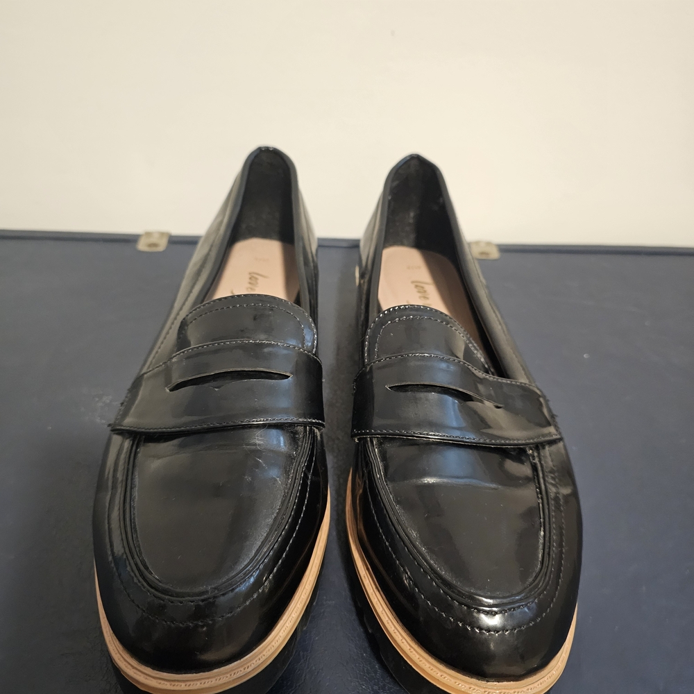Sleek Black Leather Loafers - Picture 6 of 6